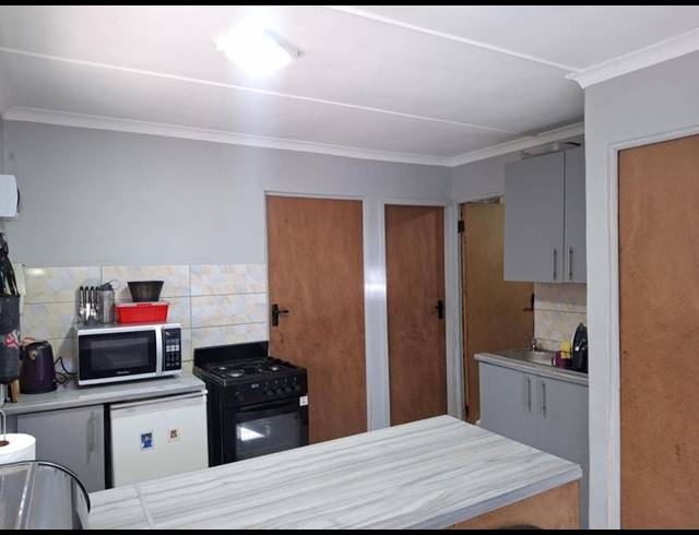 3 BEDROOM HOUSE FOR SALE IN VOORBRUG